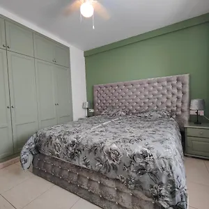 https://1-bedroom-apartment-in-the-center-of-caleta-de-fuste.in-canary-islands.com